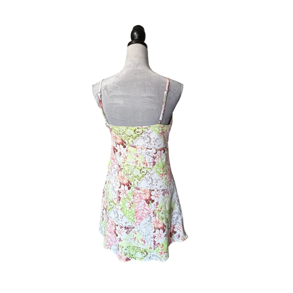 Forever 21‎ Floral Patchwork Mini Dress Pink DO NOT BUY